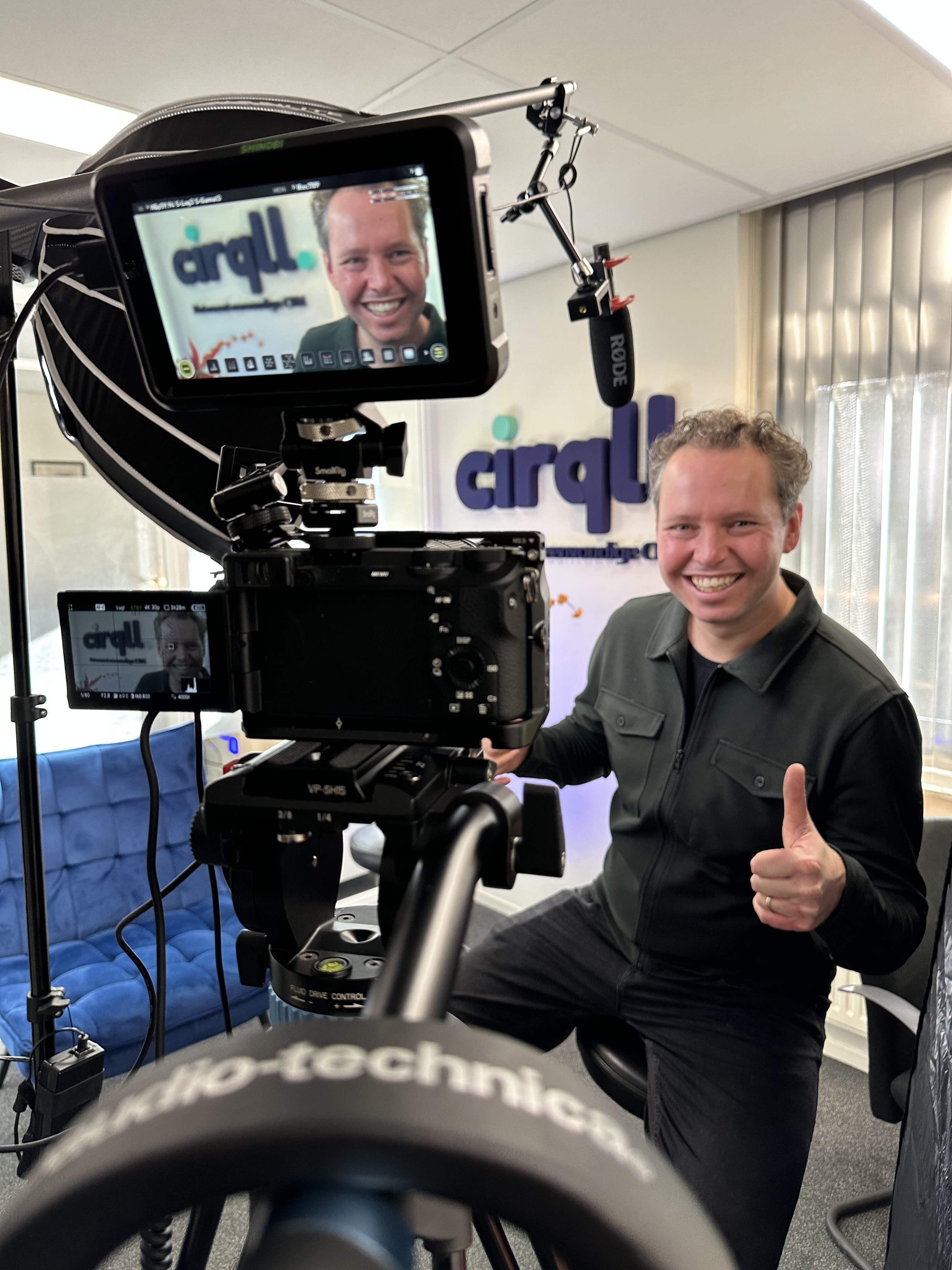 Filmmaker en videograaf Ben Fransen aan het werk. Beschikbaar als Videograaf Hengelo. Behind the scenes bij Ben Fransen